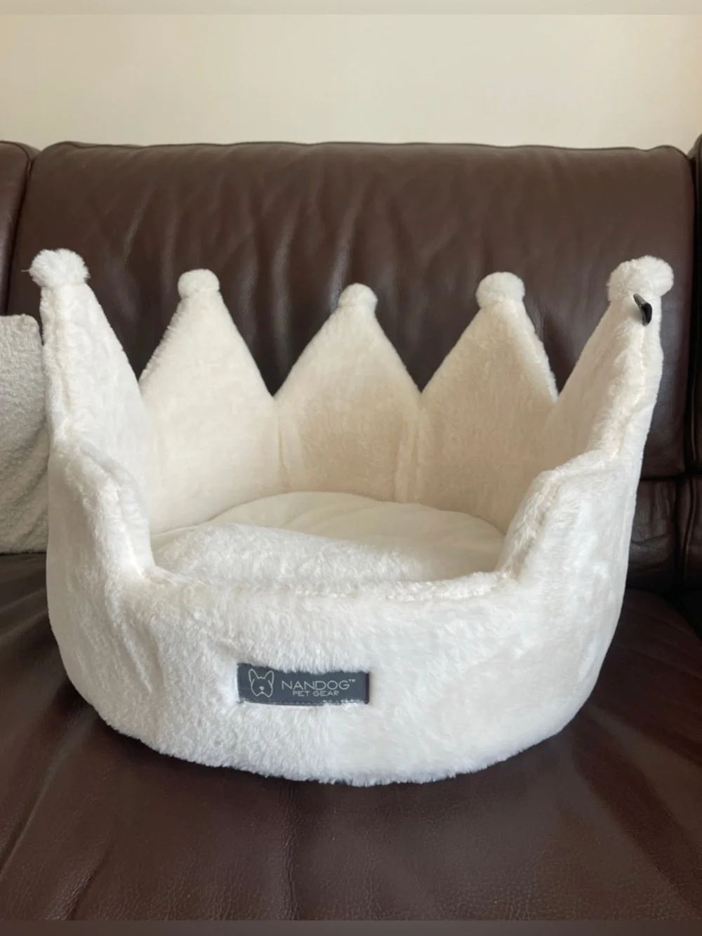 New Nandog Pet Gear Crown Dog Bed for Cats & Dogs Pearl White Ivory Cream, 16”